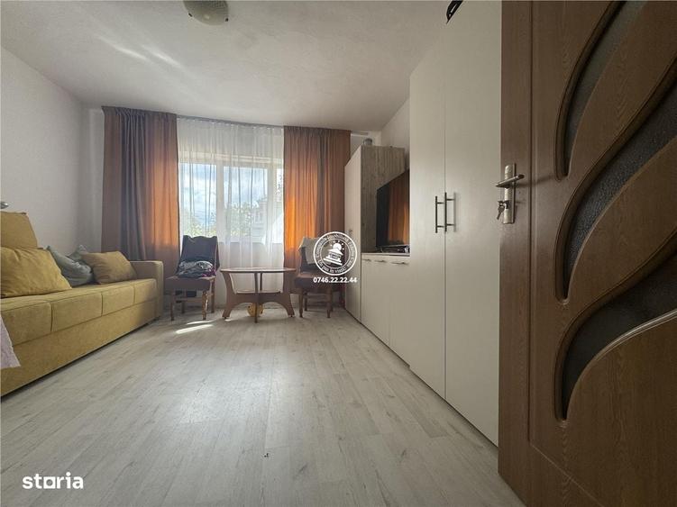 Apartament cu 3 camere decomandat în Miroslava