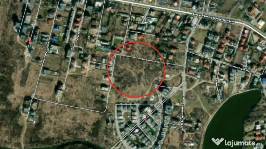 Teren în Sisești