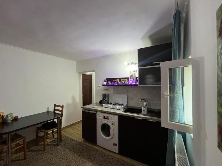 Garsonieră decomandată în Cantemir