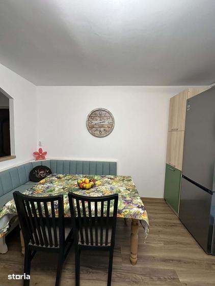 Apartament cu 3 camere decomandat în Micro 17