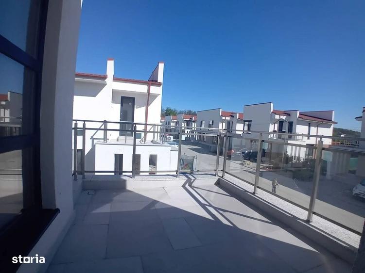 Casă cu 4 camere în Mogoșoaia