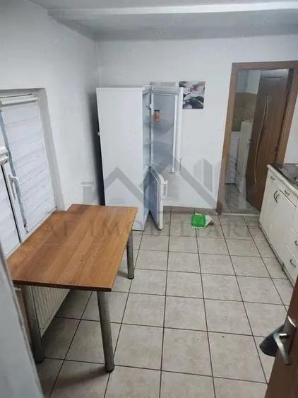 Casă cu 2 camere cu Teren 163 Mp în Filiași