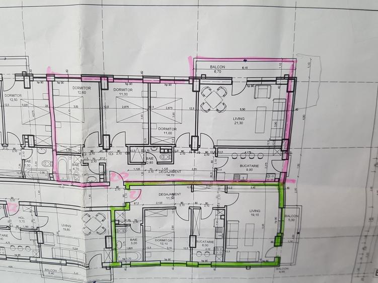 Apartament cu 4 camere decomandat în Titan