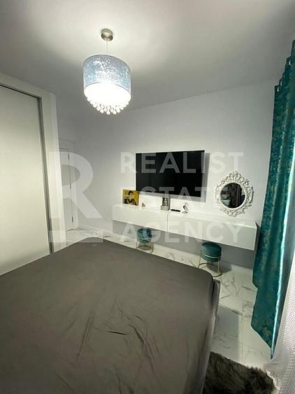 Apartament cu 2 camere decomandat, mobilat în Titan