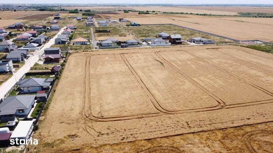 Teren de 495 mp, în Vidra