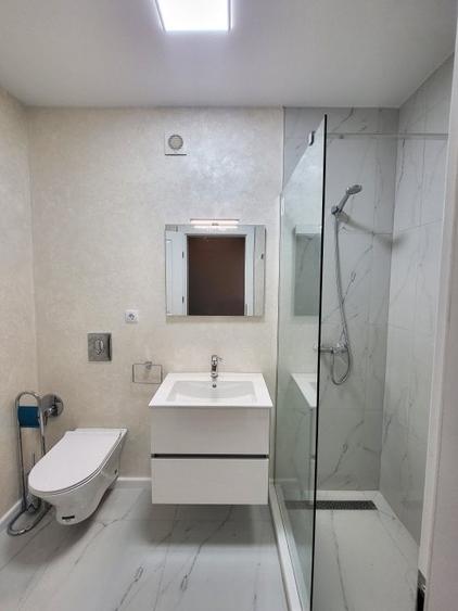 Apartament cu 2 camere decomandat în