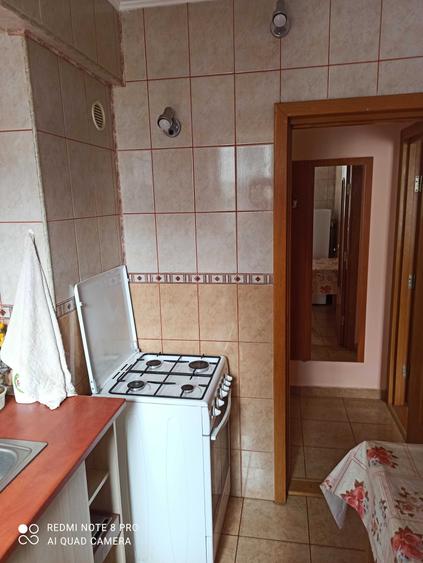 Apartament cu 2 camere semidecomandat în Tribunal