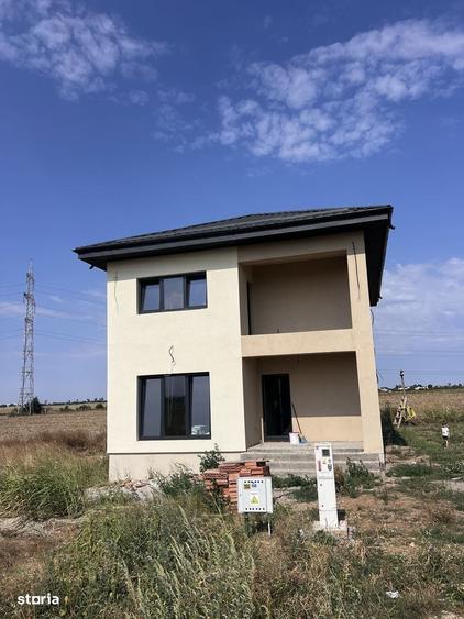 Casă cu 4 camere în Vidra