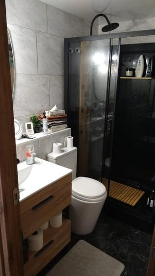 Casă individuală cu 2 camere cu Garaj în Exterior Est