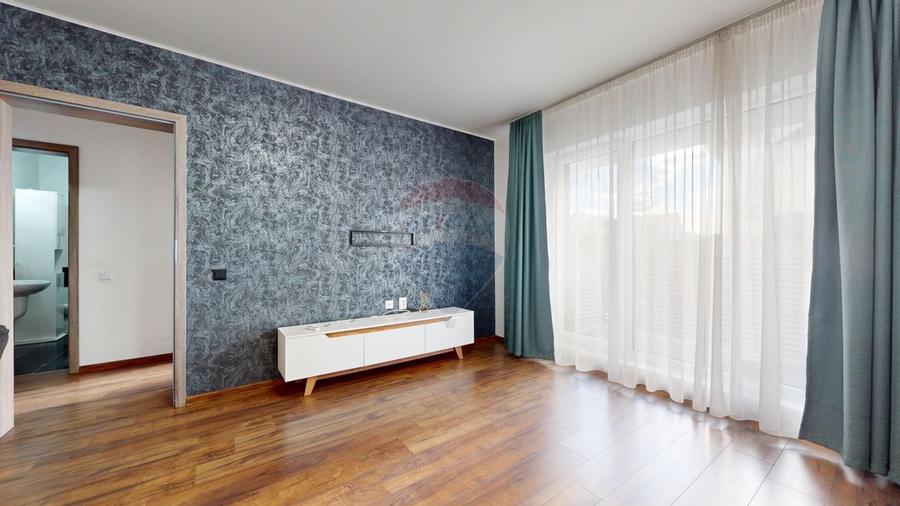Apartament cu 2 camere decomandat, mobilat în Tractorul