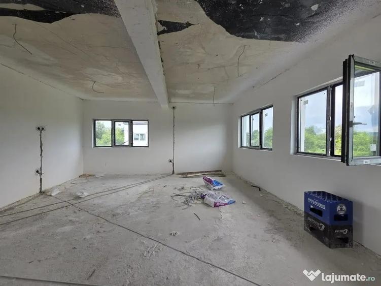 Casă cu 6 camere cu Teren 615 Mp în Vernești