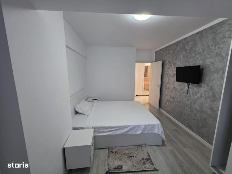 Apartament cu 3 camere decomandat în Breazu