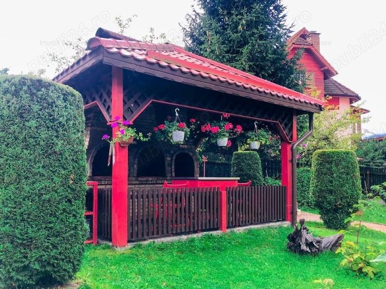 Casă cu 6 camere cu Teren 1500 Mp în Moieciu