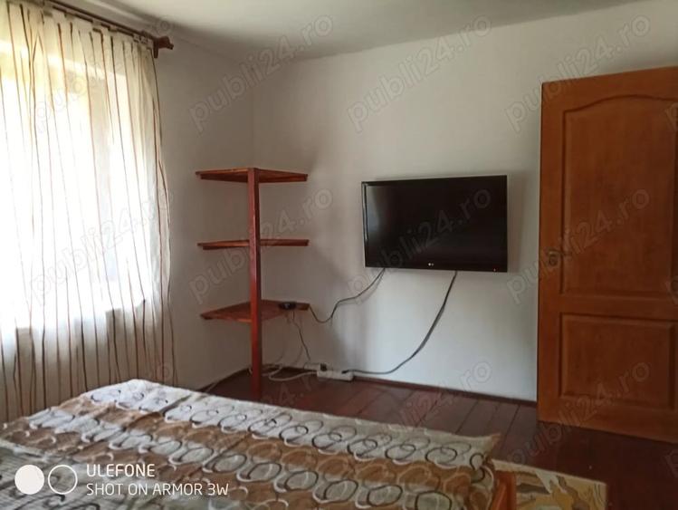 Casă cu 6 camere cu Teren 970 Mp în Pojorâta