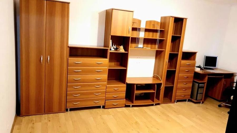 Apartament cu 3 camere decomandat, mobilat în C5