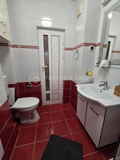 Apartament cu 3 camere decomandat în Păcurari