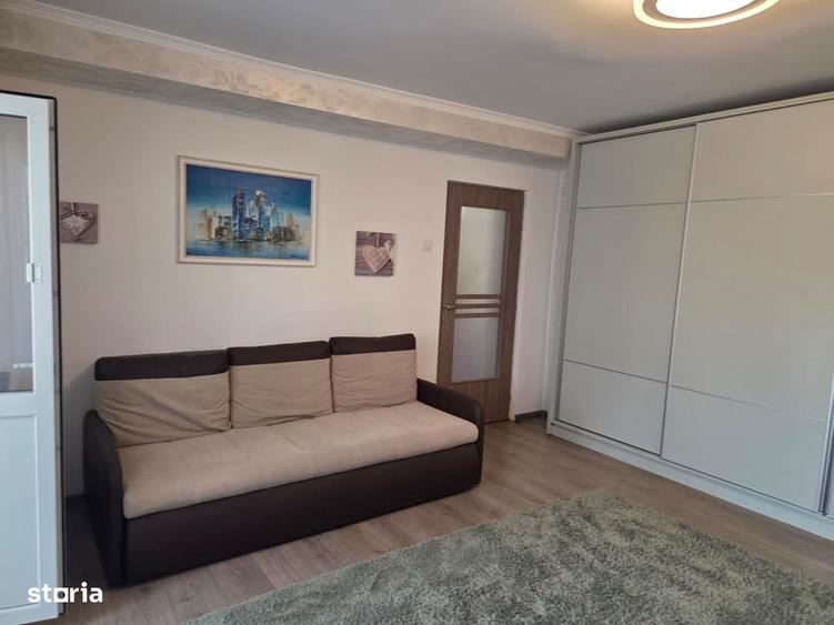 Apartament cu 3 camere în 1 Mai