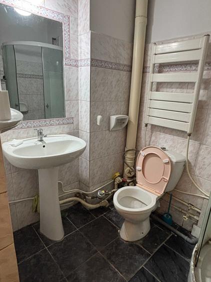 Apartament cu 4 camere decomandat în Gară