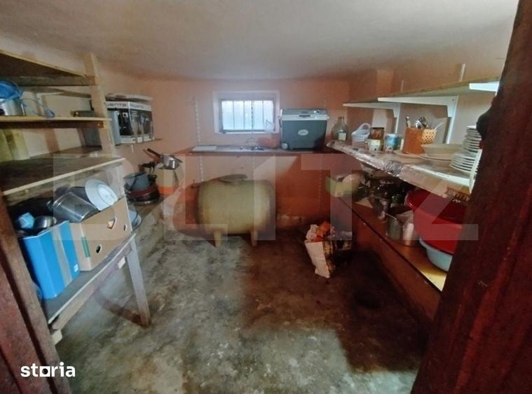 Casă cu 4 camere cu Teren 1100 Mp în Central