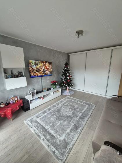 Apartament cu 2 camere decomandat în Central