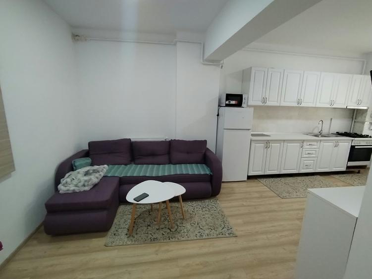 Apartament cu 2 camere semidecomandat în Gară