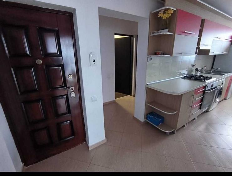 Apartament cu 2 camere semidecomandat în Exterior Vest