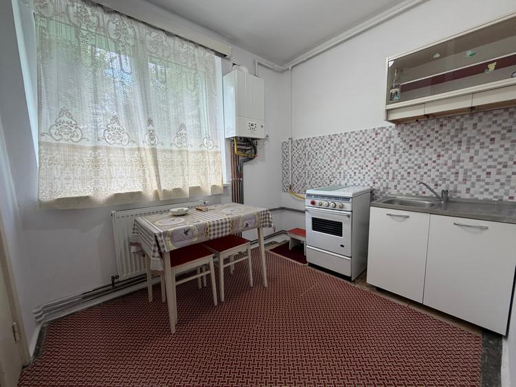 Apartament cu 2 camere semidecomandat în Astra