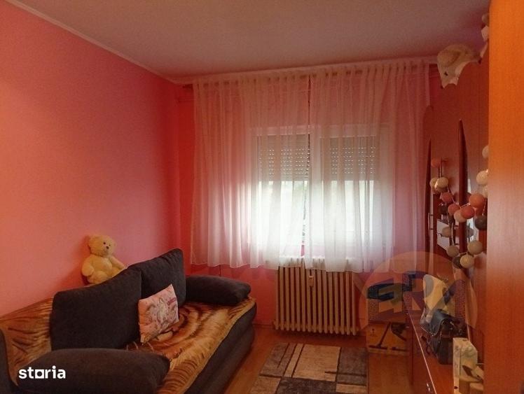 Apartament cu 2 camere decomandat în Dragoș Vodă