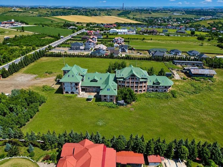 Casă cu 4 camere în Hudum