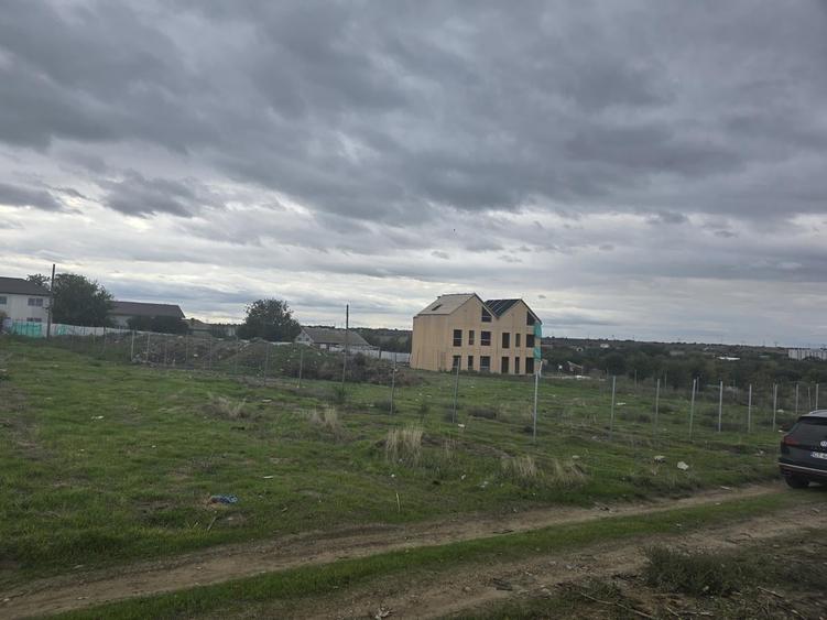 Teren Construcții intravilan de 515 mp, în Palazu Mare