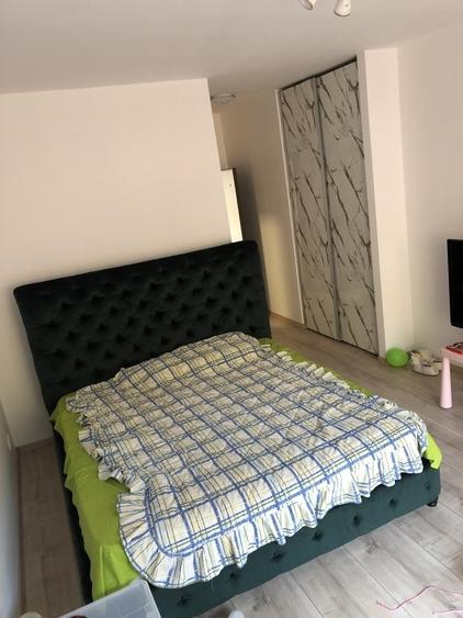 Apartament cu 4 camere decomandat, mobilat în Răcădău
