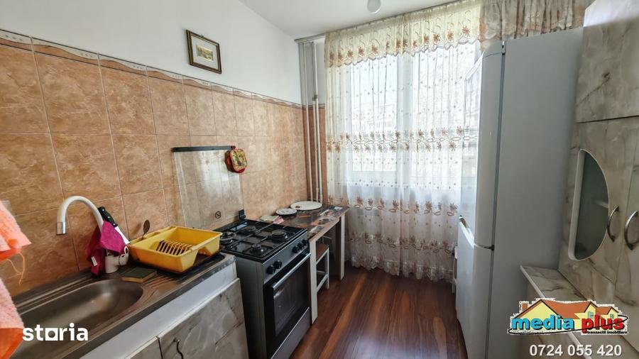Apartament cu 3 camere în Mazepa 2