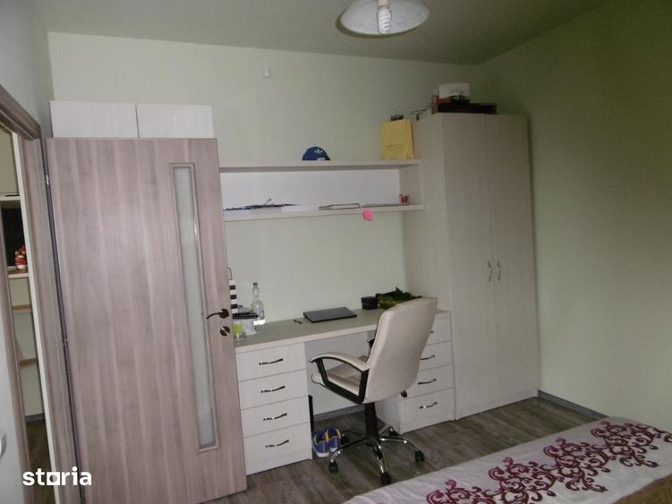 Apartament cu 3 camere în UTA