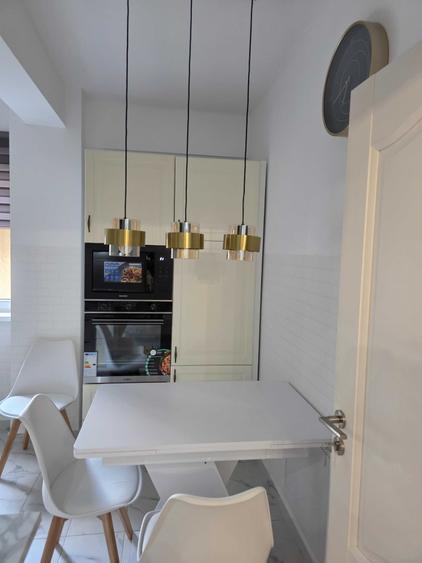Apartament cu 2 camere semidecomandat în Exterior Vest