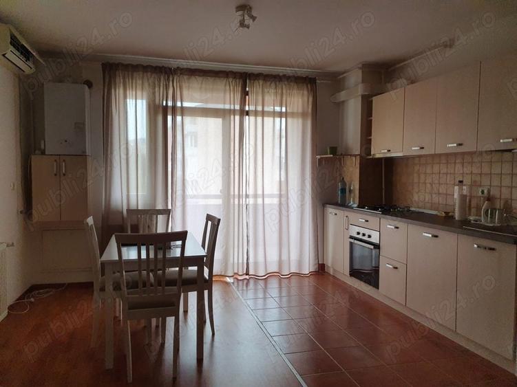 Apartament cu 2 camere semidecomandat în Soarelui