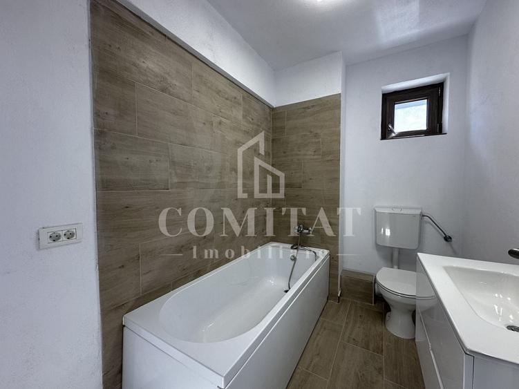 Apartament cu 3 camere semidecomandat în Borhanci