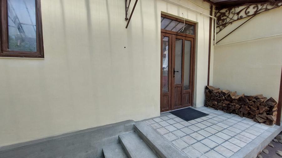 Apartament cu 3 camere semidecomandat, mobilat în Iosefin