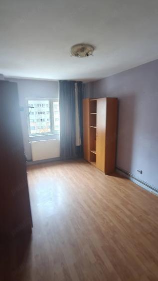 Apartament cu 2 camere decomandat în Răcădău