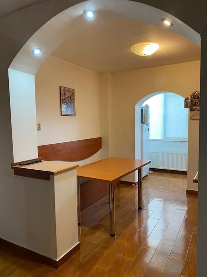 Apartament cu 2 camere decomandat în Popa Șapcă