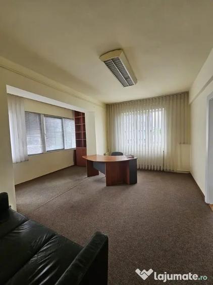 Apartament cu 2 camere semidecomandat în Ultracentral
