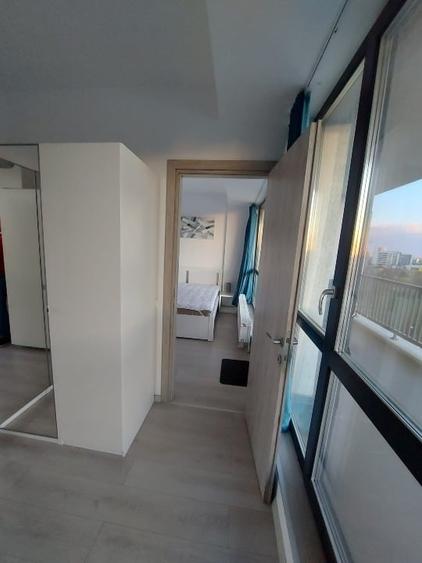 Apartament cu 2 camere semidecomandat, mobilat în Central
