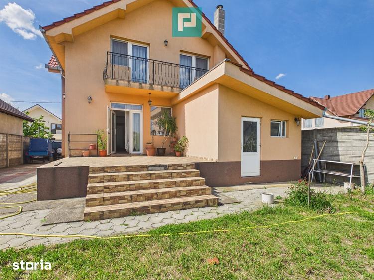 Casă cu 4 camere cu Canalizare în Oșorhei
