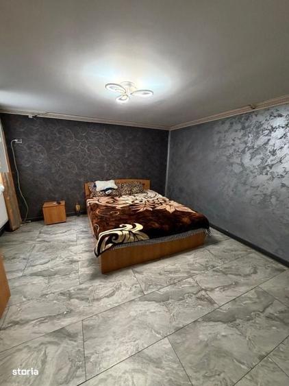Casă cu 4 camere cu Teren 553 Mp în Romanești