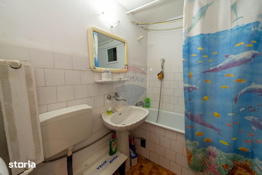 Apartament cu 3 camere decomandat în Sălăjan