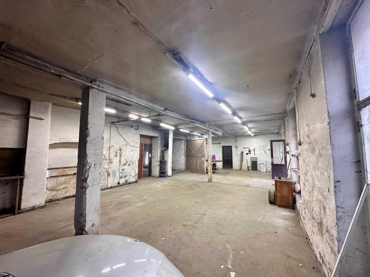 Spațiu comercial, de 225 mp, în Central