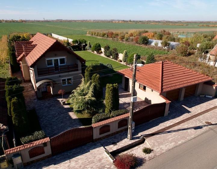 Casă cu 4 camere în Mădăraș