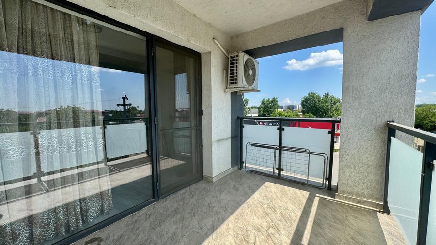 Apartament cu 3 camere semidecomandat, mobilat în Otopeni