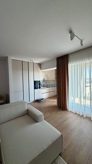 Apartament cu 3 camere în Drumul Taberei
