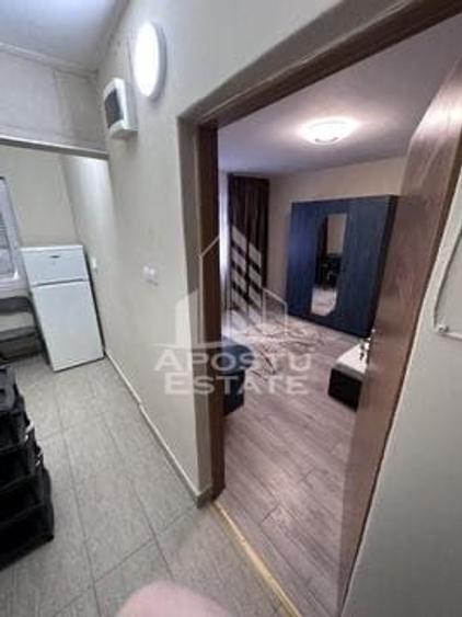 Garsonieră decomandată, mobilată în Complex Studențesc
