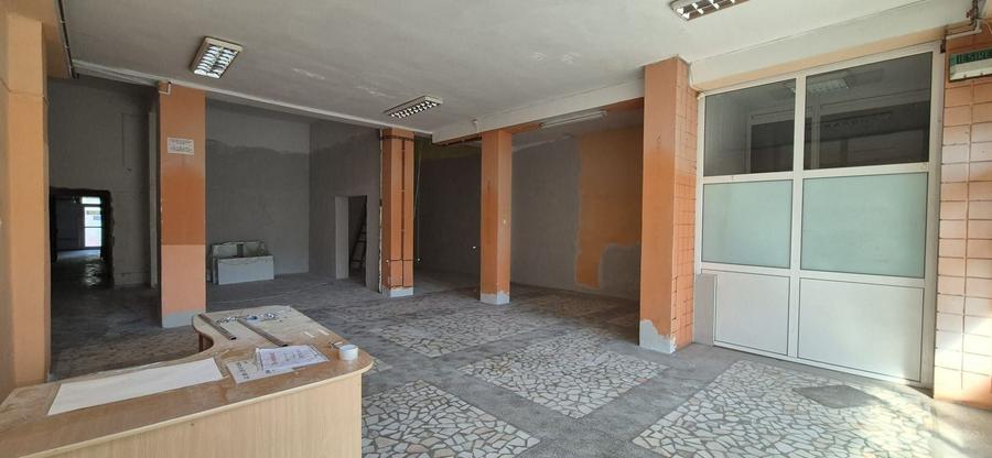 Spațiu comercial, de 240 mp, în Tudor